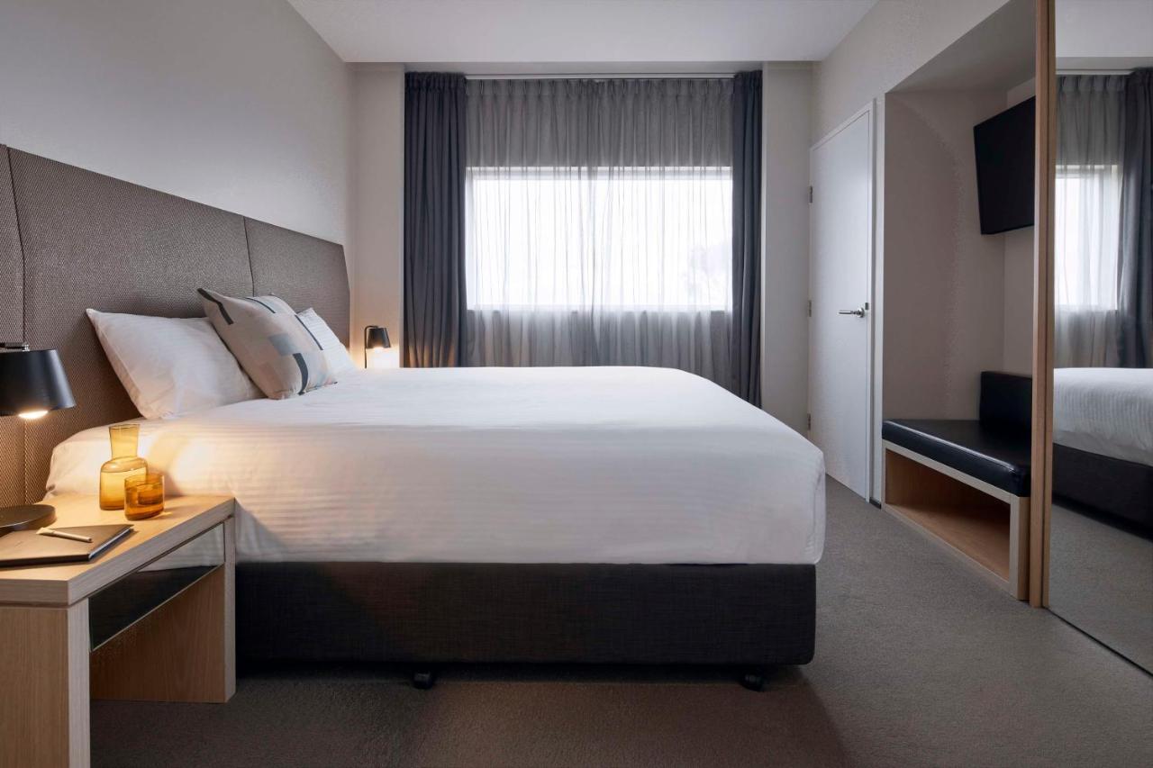Atura Dandenong Hotel Doveton Kültér fotó