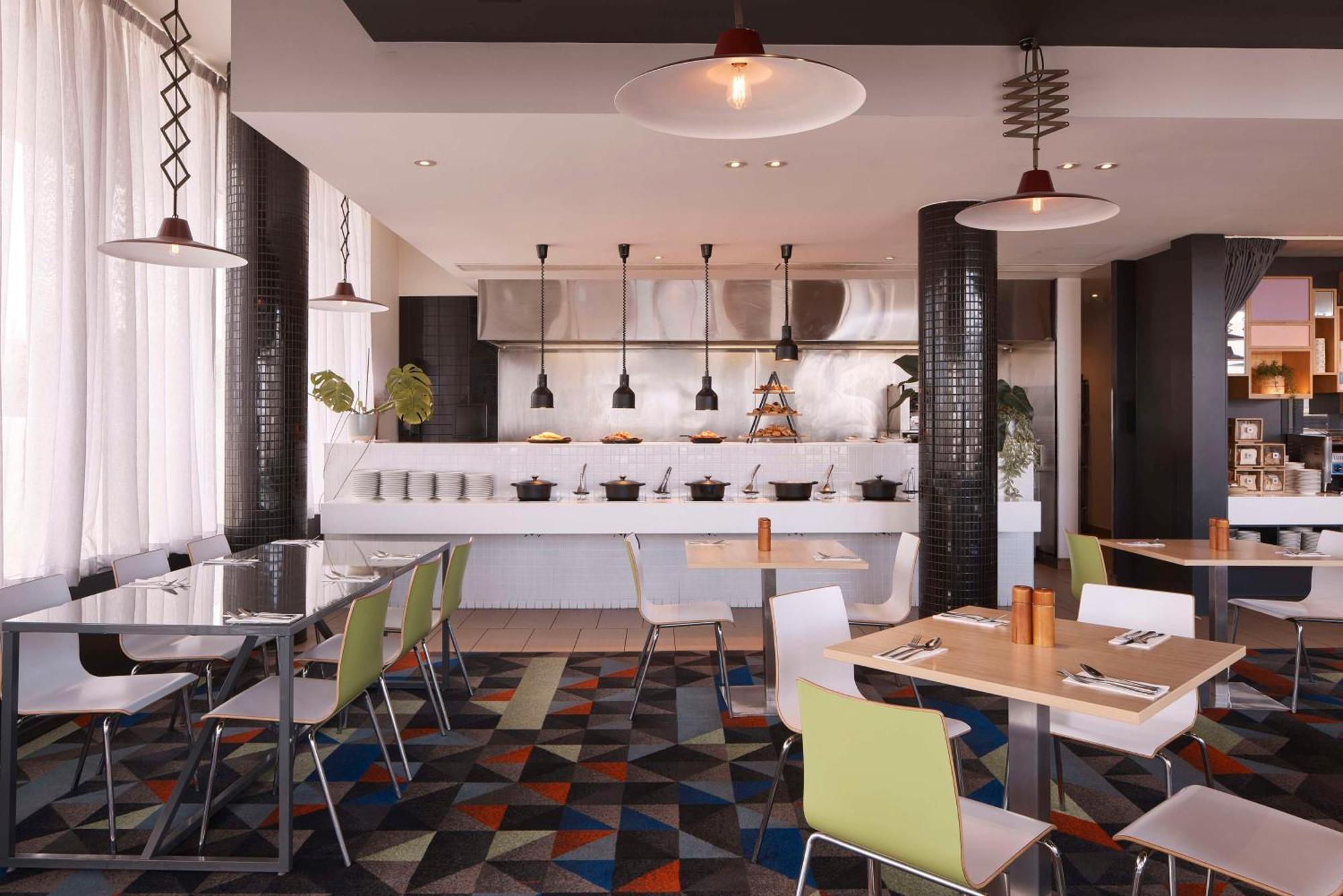 Atura Dandenong Hotel Doveton Kültér fotó