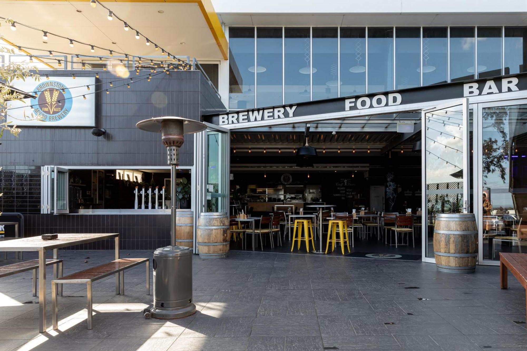 Atura Dandenong Hotel Doveton Kültér fotó