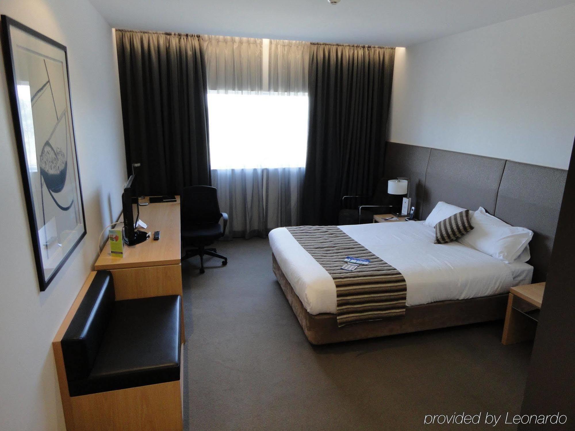 Atura Dandenong Hotel Doveton Kültér fotó