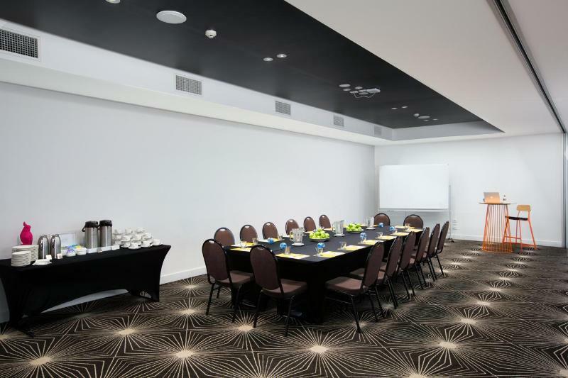 Atura Dandenong Hotel Doveton Kültér fotó