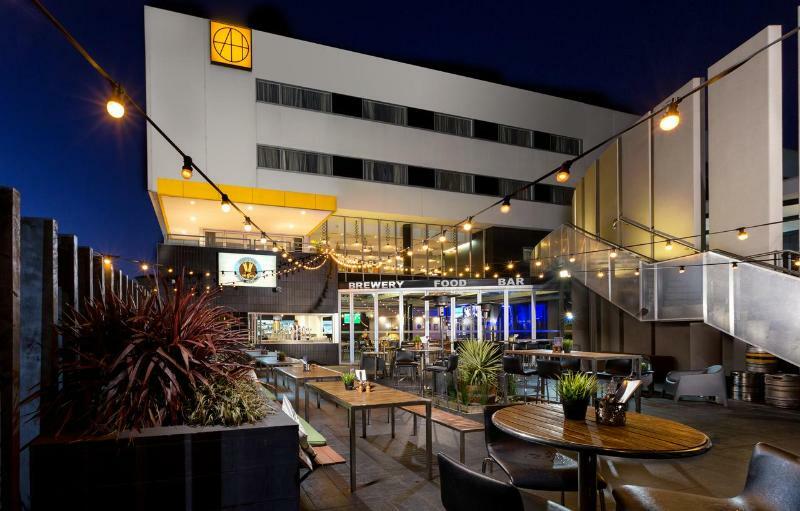 Atura Dandenong Hotel Doveton Kültér fotó