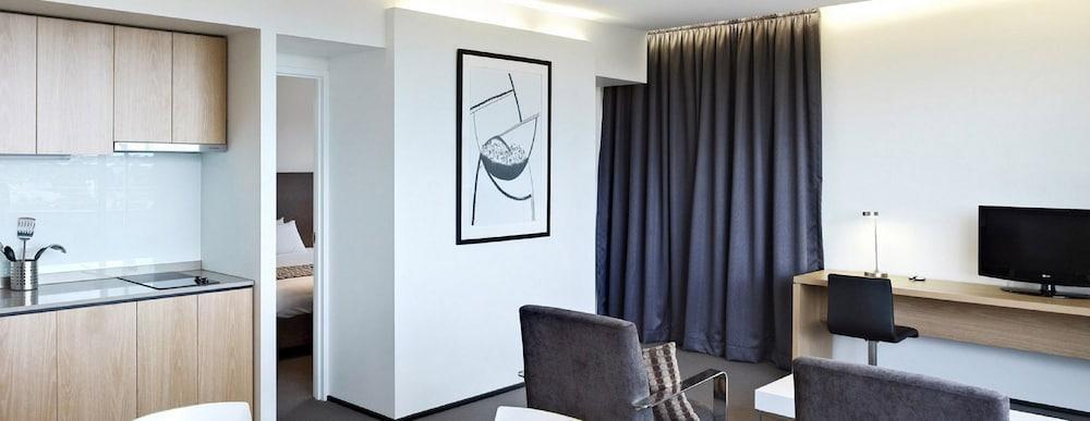 Atura Dandenong Hotel Doveton Kültér fotó
